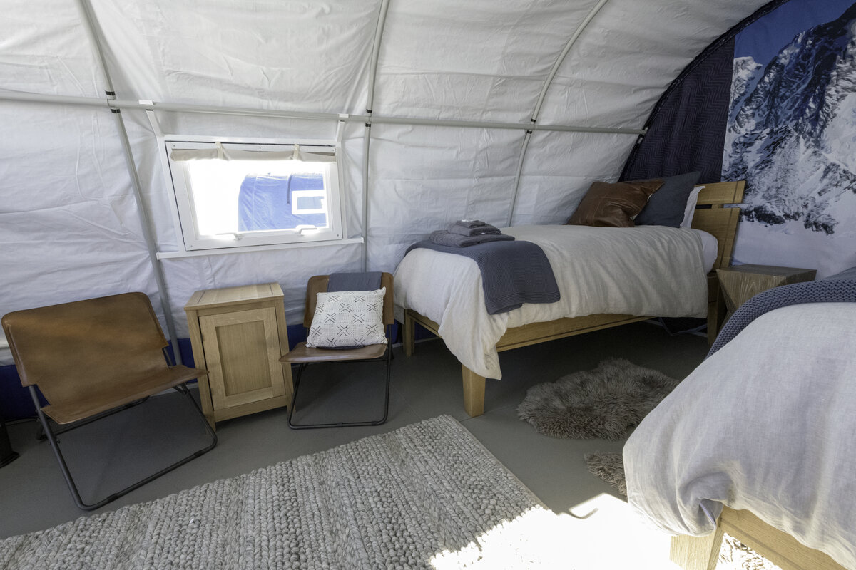 Twin sleeping suite